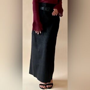 Elegant Black Maxi Suede Skirt